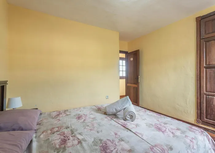 Casa El Pinito No Groups Under 27 *