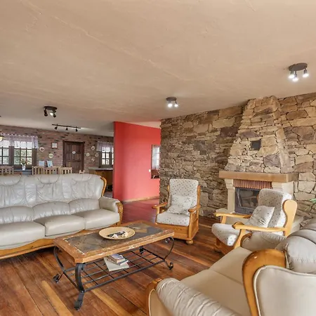 بيت للعطل Casa El Pinito No Groups Under 27 *