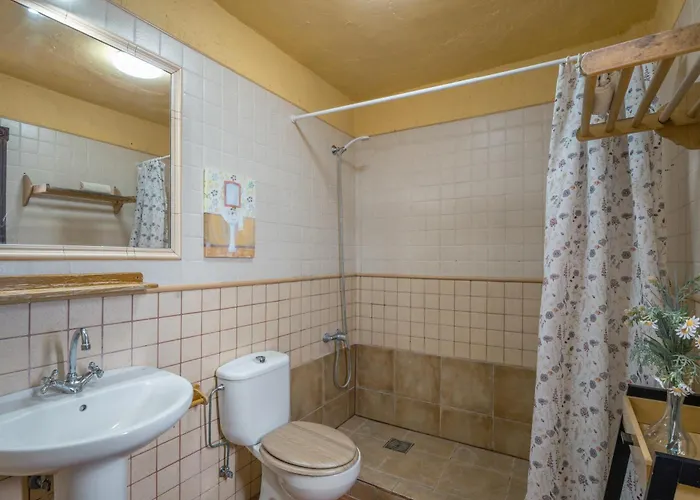 Casa El Pinito No Groups Under 27 Tamaide